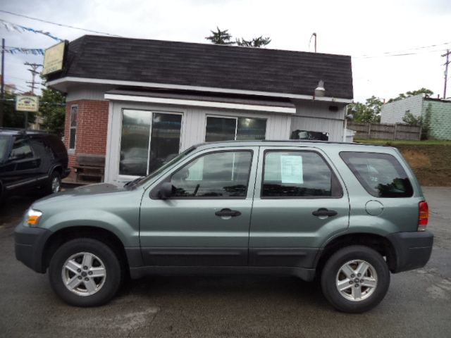 2005 Ford Escape Reg Cab 159.5 WB C5B