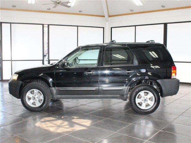 2005 Ford Escape 15