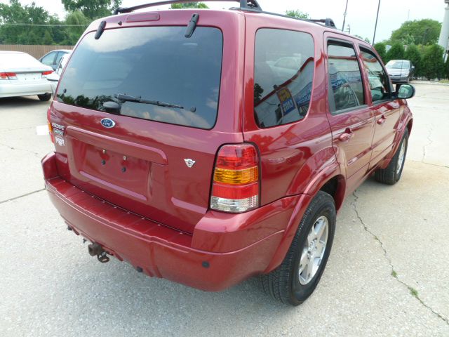 2005 Ford Escape Super