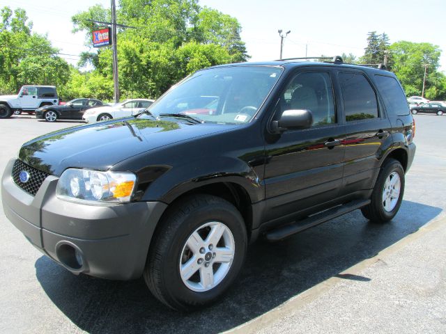 2005 Ford Escape SL 4x4 Regular Cab