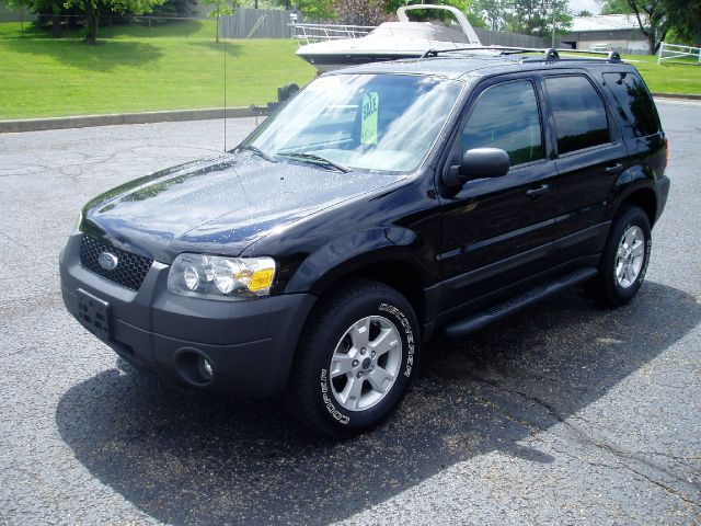2005 Ford Escape Unknown