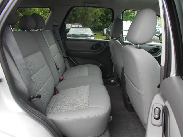 2005 Ford Escape SL 4x4 Regular Cab