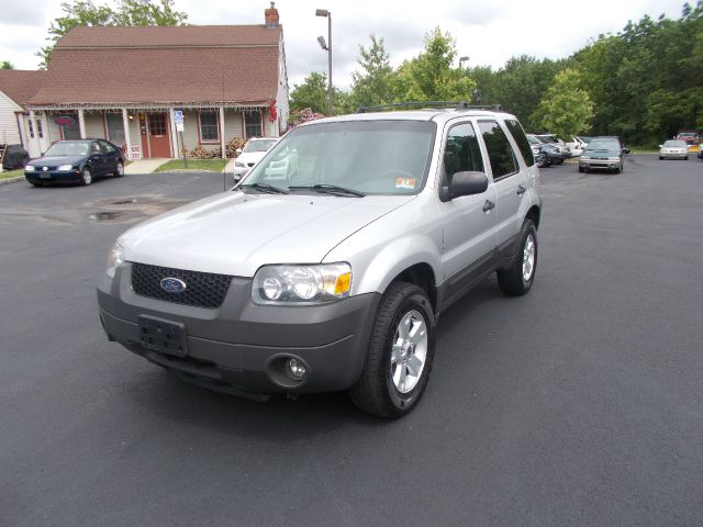 2005 Ford Escape SL 4x4 Regular Cab