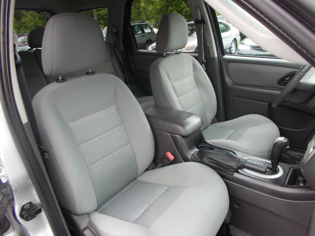 2005 Ford Escape SL 4x4 Regular Cab