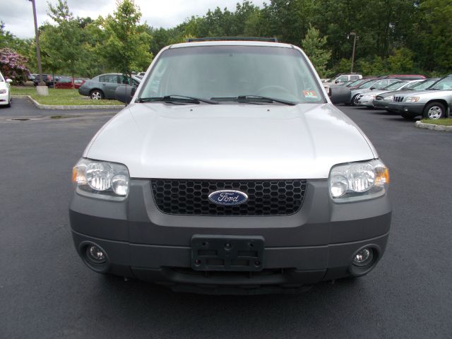 2005 Ford Escape SL 4x4 Regular Cab