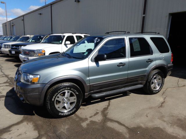 2005 Ford Escape SL 4x4 Regular Cab