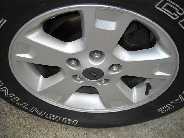 2005 Ford Escape ESi