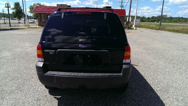 2005 Ford Escape SL 4x4 Regular Cab
