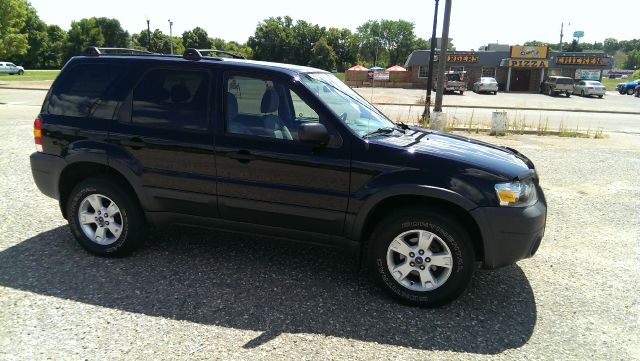 2005 Ford Escape SL 4x4 Regular Cab