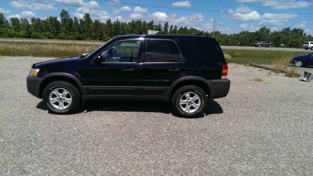 2005 Ford Escape SL 4x4 Regular Cab
