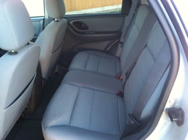 2005 Ford Escape SL 4x4 Regular Cab