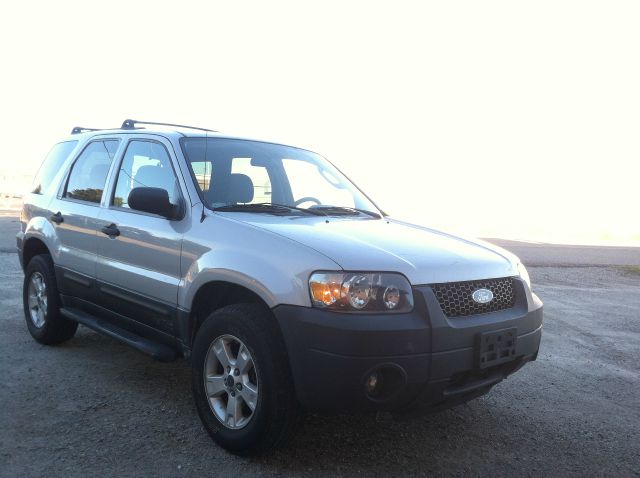 2005 Ford Escape SL 4x4 Regular Cab