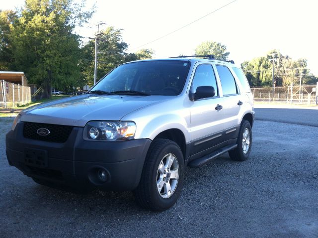 2005 Ford Escape SL 4x4 Regular Cab