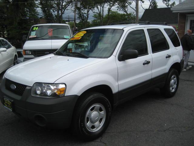 2005 Ford Escape Reg Cab 159.5 WB C5B