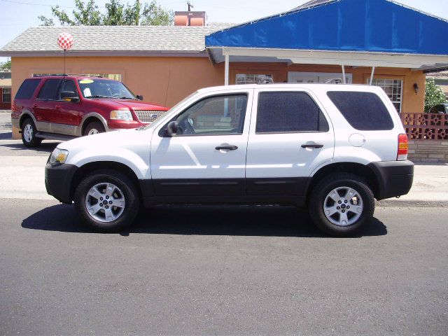2005 Ford Escape HD Dually 4x4
