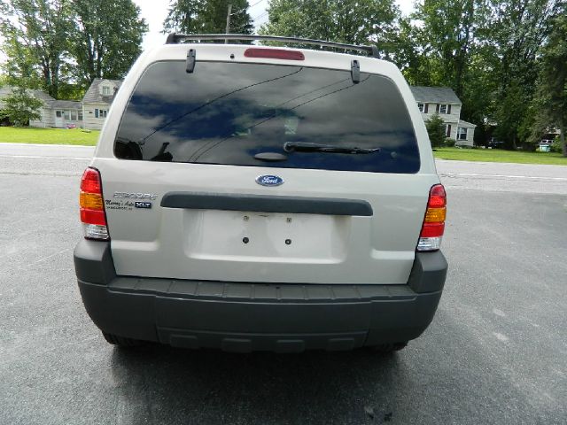 2005 Ford Escape SL 4x4 Regular Cab