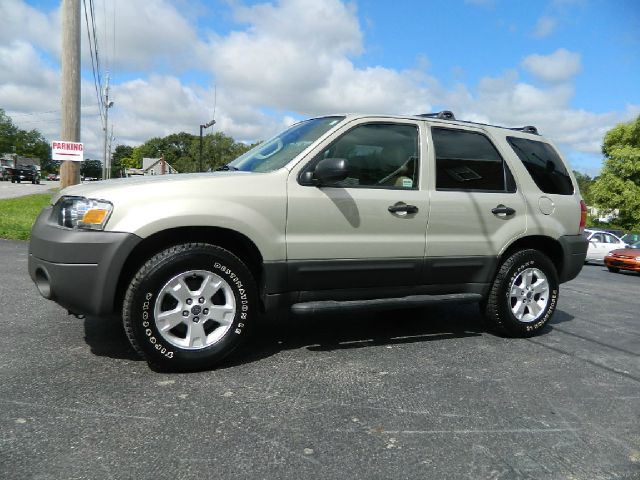2005 Ford Escape SL 4x4 Regular Cab