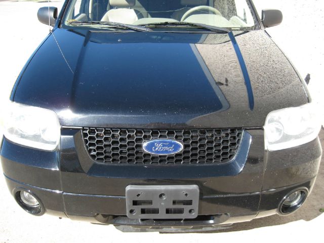 2005 Ford Escape Super