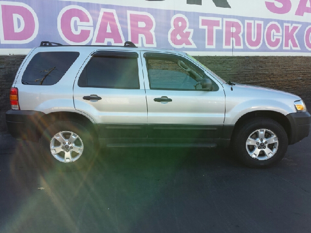 2005 Ford Escape SL 4x4 Regular Cab