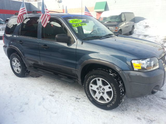 2005 Ford Escape SL 4x4 Regular Cab