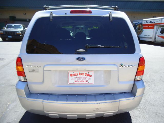 2005 Ford Escape Ram 3500 Diesel 2-WD
