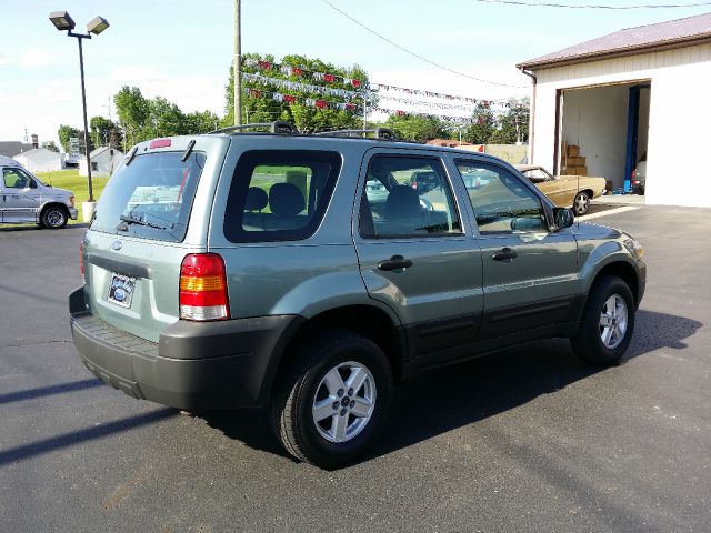 2005 Ford Escape 2WD Ext Cab Manual