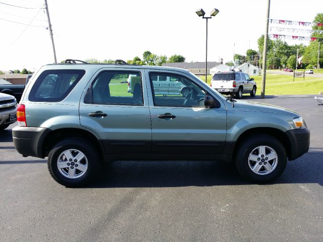 2005 Ford Escape 2WD Ext Cab Manual