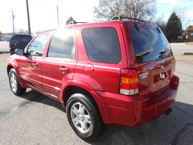 2005 Ford Escape Super