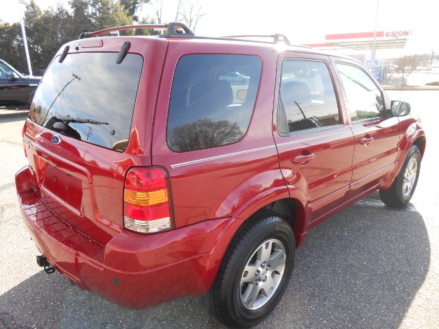 2005 Ford Escape Super