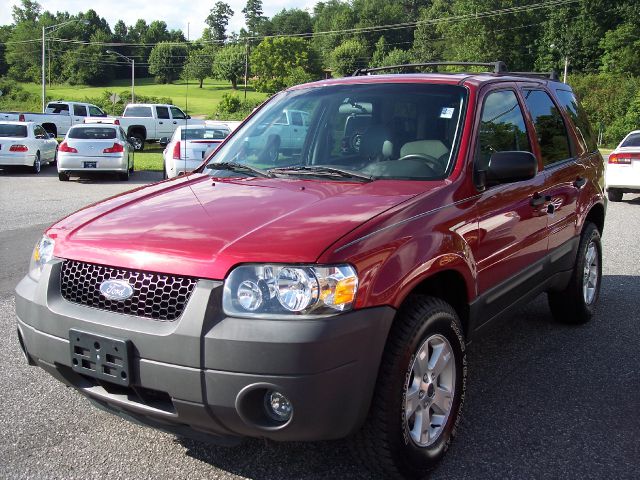 2005 Ford Escape SL 4x4 Regular Cab