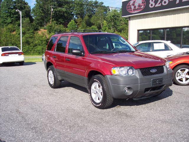 2005 Ford Escape SL 4x4 Regular Cab