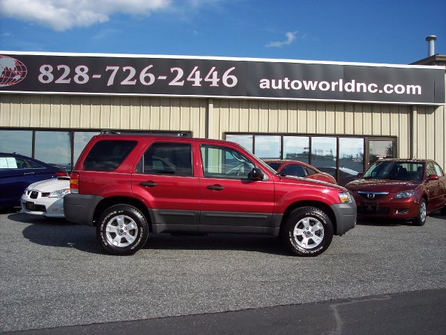 2005 Ford Escape SL 4x4 Regular Cab