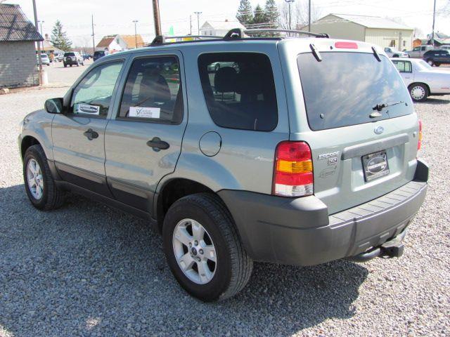 2005 Ford Escape SL 4x4 Regular Cab