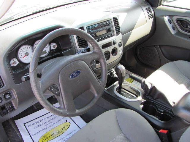 2005 Ford Escape SL 4x4 Regular Cab