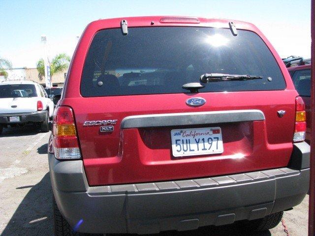 2005 Ford Escape ESi