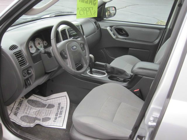 2005 Ford Escape SL 4x4 Regular Cab