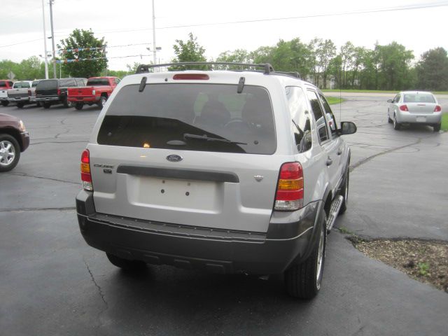 2005 Ford Escape SL 4x4 Regular Cab