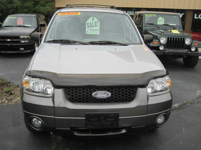 2005 Ford Escape SL 4x4 Regular Cab