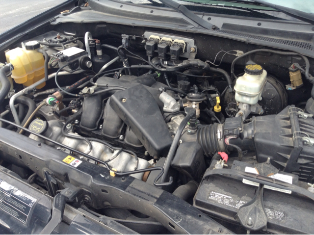 2005 Ford Escape SL 4x4 Regular Cab