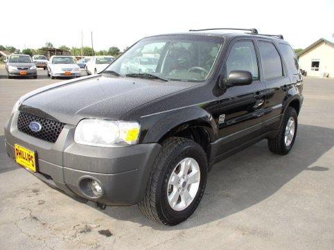 2005 Ford Escape ESi