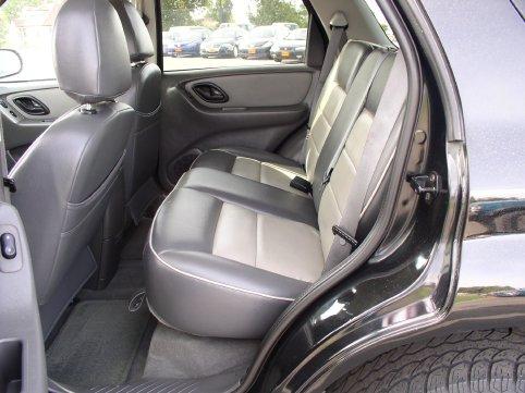 2005 Ford Escape ESi