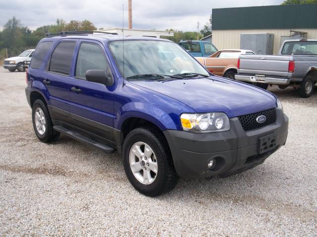 2005 Ford Escape ESi