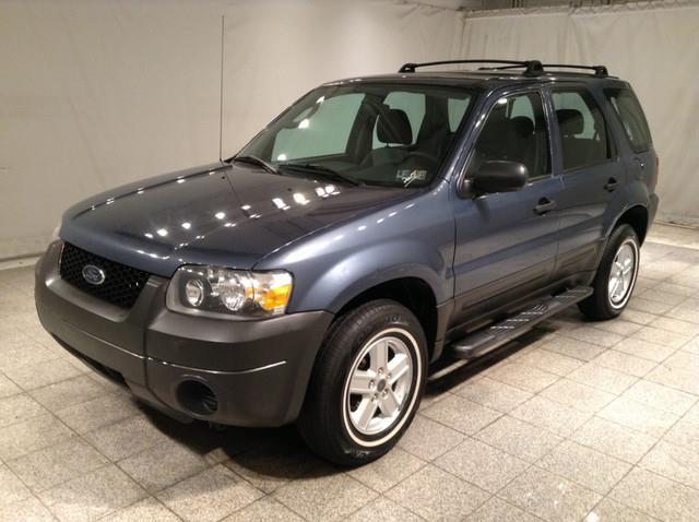 2005 Ford Escape XLT Ex-cab 33K Miles