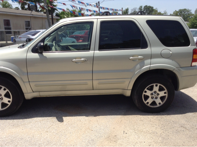 2005 Ford Escape Super