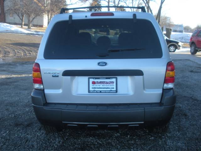 2005 Ford Escape ESi