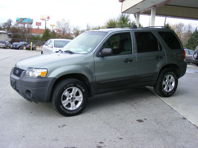 2005 Ford Escape HD Dually 4x4