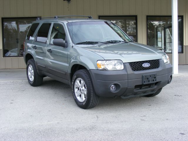 2005 Ford Escape HD Dually 4x4