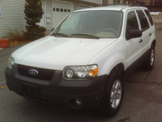 2005 Ford Escape Unknown