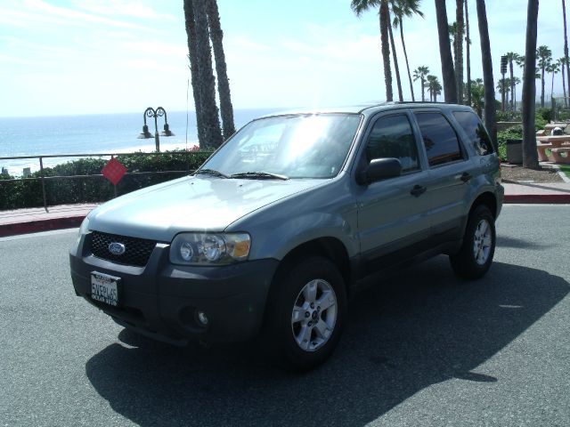 2005 Ford Escape 4x4 Coupe
