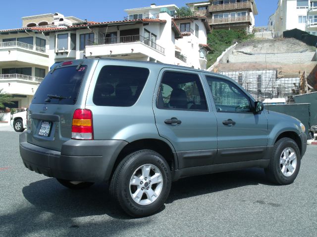 2005 Ford Escape 4x4 Coupe